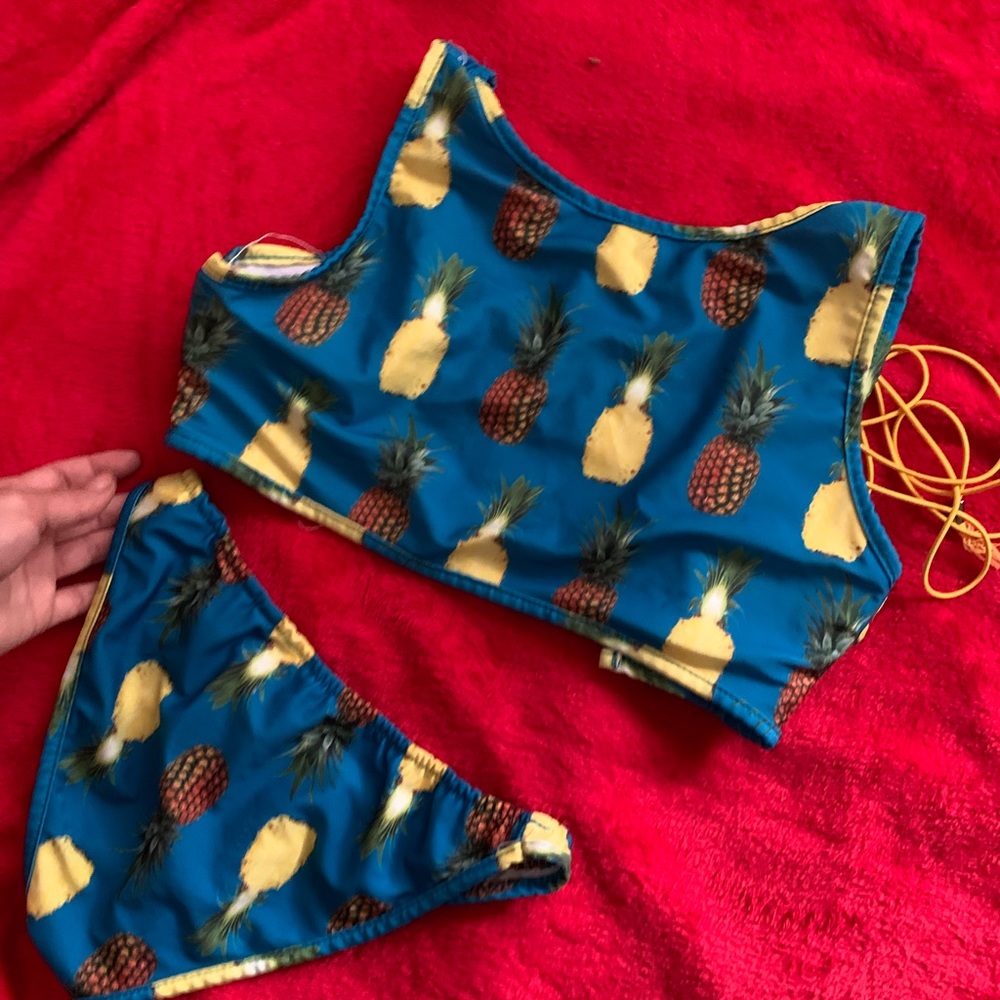 Bathing suit